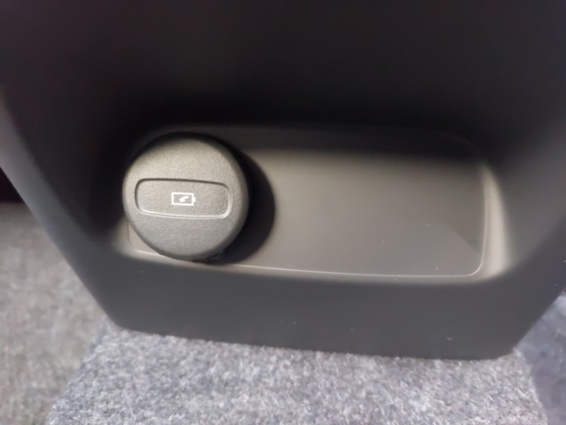 Used Volvo XC40 2025 for sale - 77596036: Photo 10