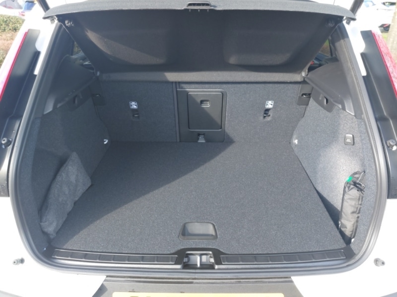 Used Volvo XC40 2025 for sale - 77596036: Photo 8