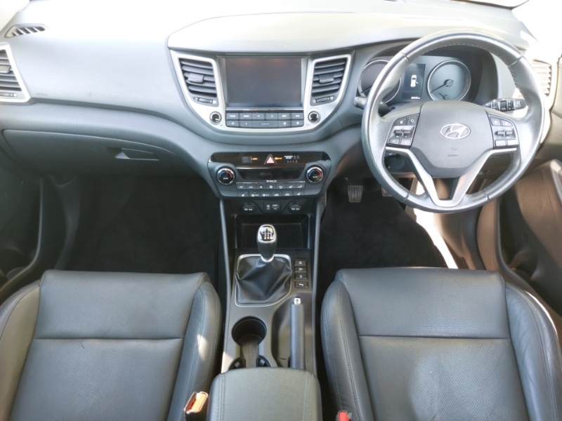 Used Hyundai TUCSON 2017 for sale - 76800277: Photo 2