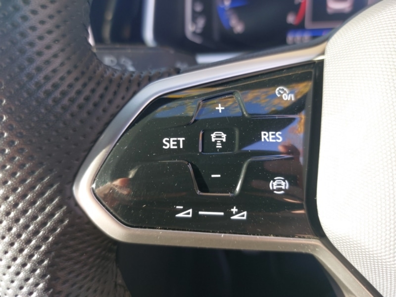 Used Volkswagen T-Roc 2022 for sale - 76282305: Photo 12