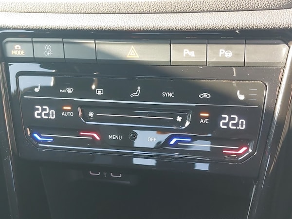 Used Volkswagen T-Roc 2022 for sale - 76282305: Photo 18