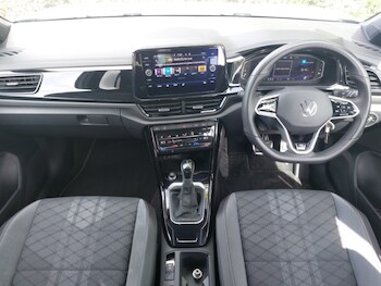 Used Volkswagen T-Roc 2023 for sale - 78522729: Photo