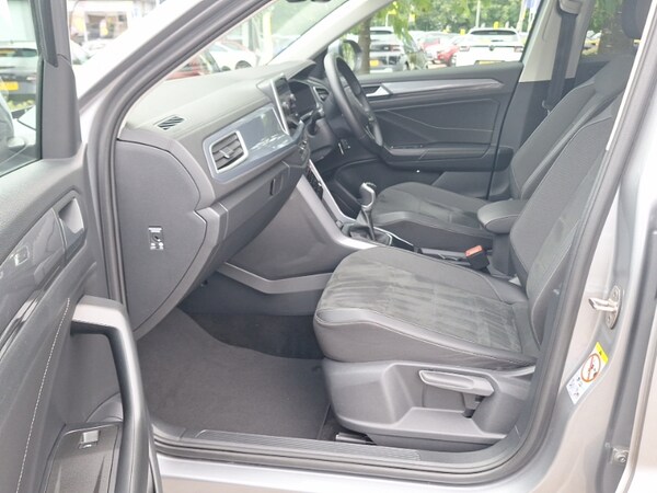 Used Volkswagen T-Roc 2024 for sale - 75185247: Photo 5