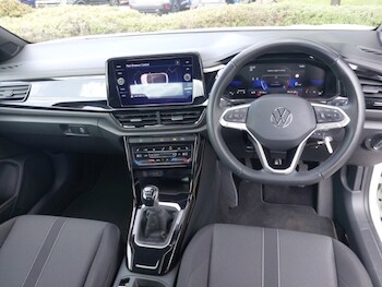 Used Volkswagen T-Roc 2023 for sale - 78522733: Photo