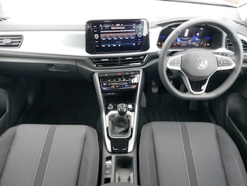 Used Volkswagen T-Roc 2025 for sale - 77123229: Photo