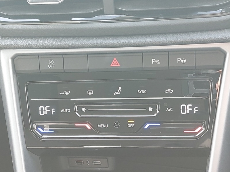 Used Volkswagen T-Roc 2023 for sale - 77974932: Photo 14