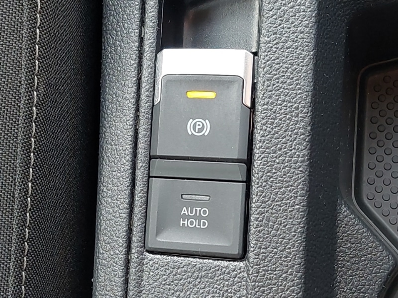 Used Volkswagen T-Roc 2023 for sale - 77974932: Photo 15