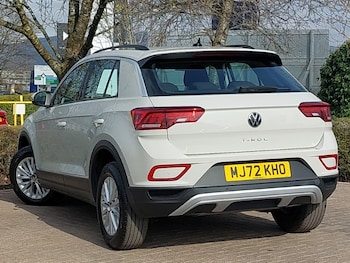 Used Volkswagen T-Roc 2023 for sale - 77974932: Photo