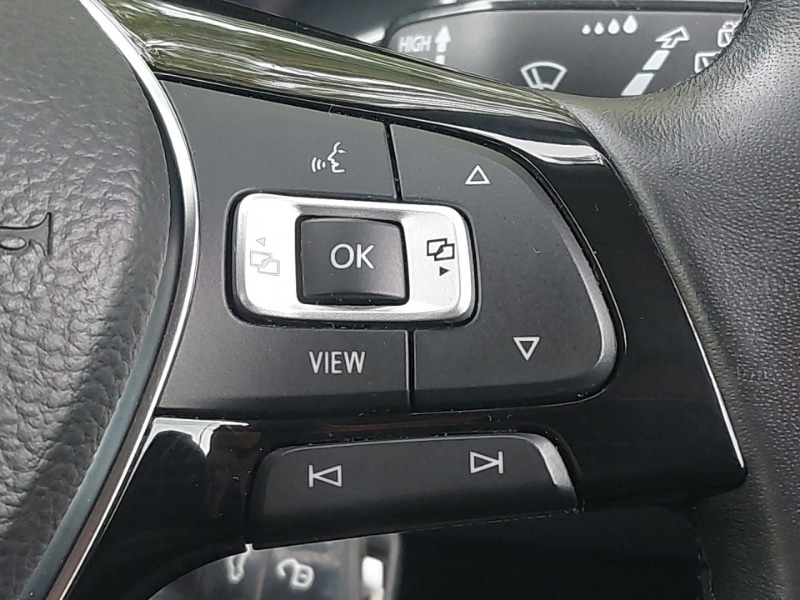 Used Volkswagen T-Roc 2019 for sale - 76121143: Photo 13