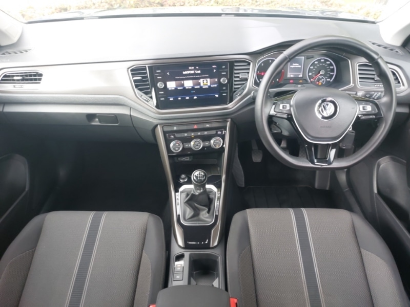 Used Volkswagen T-Roc 2019 for sale - 76121143: Photo 2
