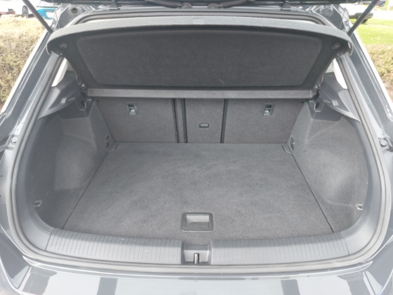 Used Volkswagen T-Roc 2019 for sale - 76121143: Photo 8