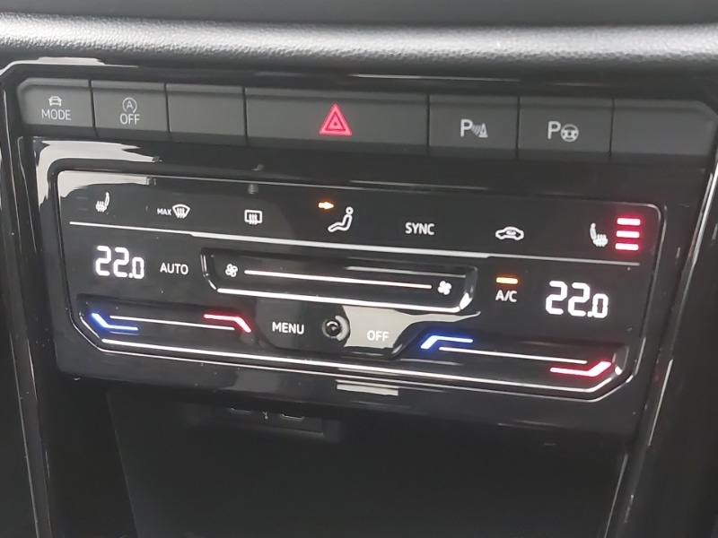 Used Volkswagen T-Roc 2023 for sale - 76507159: Photo 18