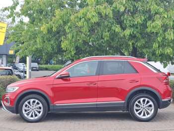 Used Volkswagen T-Roc 2023 for sale - 74749748: Photo
