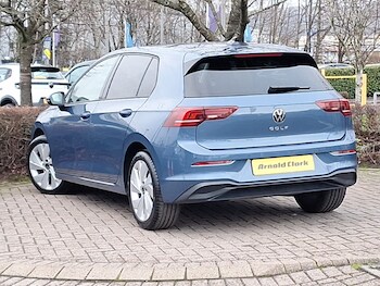 Used Volkswagen Golf 2024 for sale - 77338415: Photo