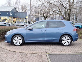 Used Volkswagen Golf 2024 for sale - 77338415: Photo