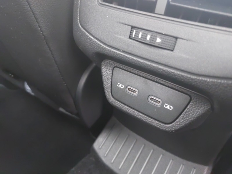 Used Volkswagen T-Roc 2024 for sale - 77569302: Photo 11