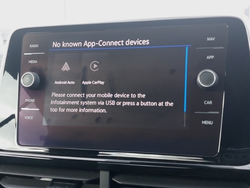 Used Volkswagen T-Roc 2024 for sale - 77569302: Photo 17