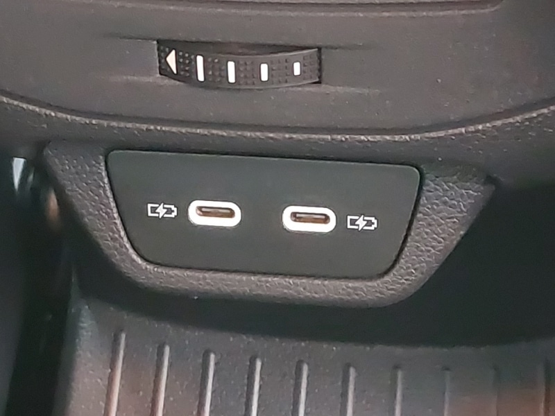 Used Volkswagen T-Roc 2022 for sale - 76721922: Photo 10