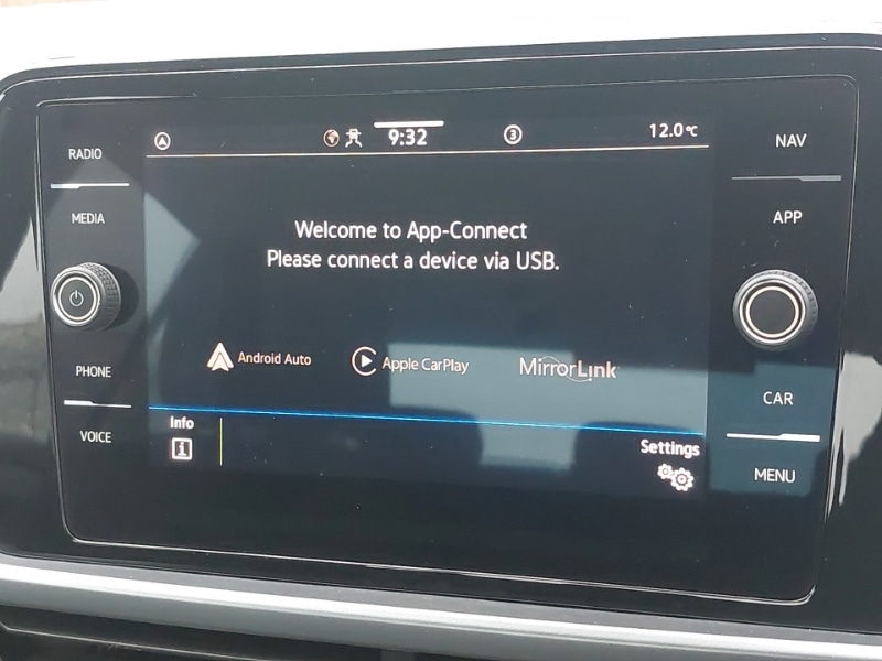 Used Volkswagen T-Roc 2022 for sale - 76721922: Photo 16