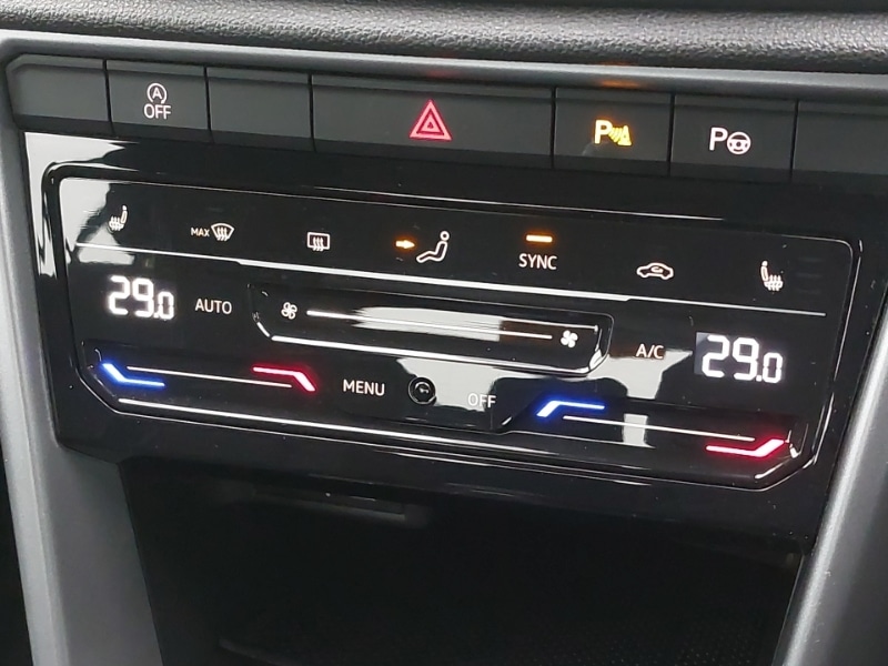 Used Volkswagen T-Roc 2022 for sale - 76721922: Photo 18