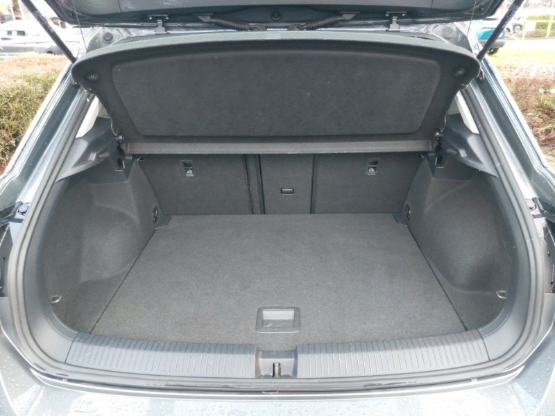 Used Volkswagen T-Roc 2022 for sale - 76721922: Photo 8