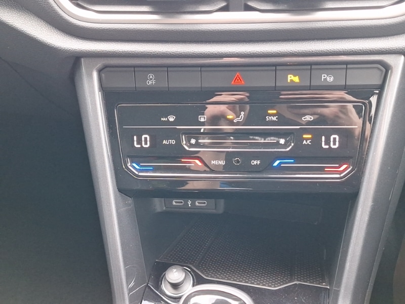 Used Volkswagen T-Roc 2024 for sale - 76619066: Photo 14