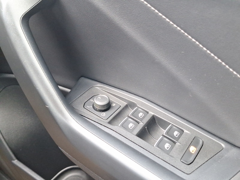 Used Volkswagen T-Roc 2024 for sale - 76619066: Photo 18