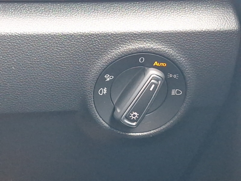 Used Volkswagen T-Roc 2024 for sale - 76619066: Photo 19