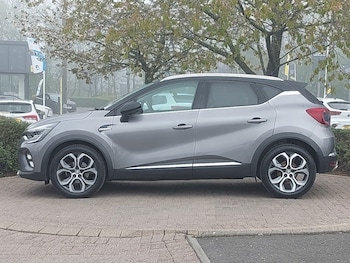 Used Renault Captur 2021 for sale - 78369578: Photo