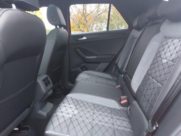 Used Volkswagen T-Roc 2025 for sale - 76289637: Photo 6