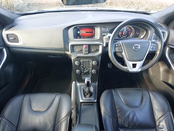 Used Volvo V40 2019 for sale - 77837658: Photo