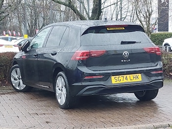 Used Volkswagen Golf 2024 for sale - 77338437: Photo