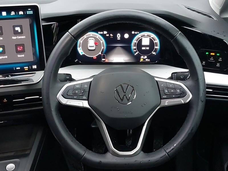 Used Volkswagen Golf 2024 for sale - 77338437: Photo 7