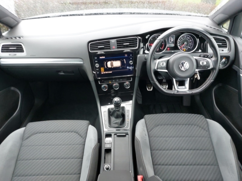 Used Volkswagen Golf 2019 for sale - 77518508: Photo 2