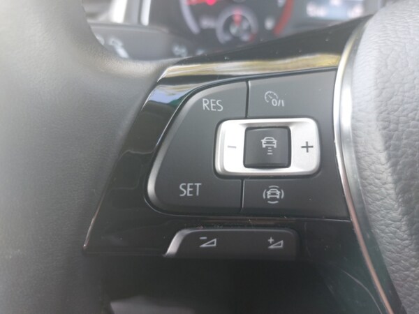 Used Volkswagen T-Roc 2019 for sale - 76225909: Photo 12