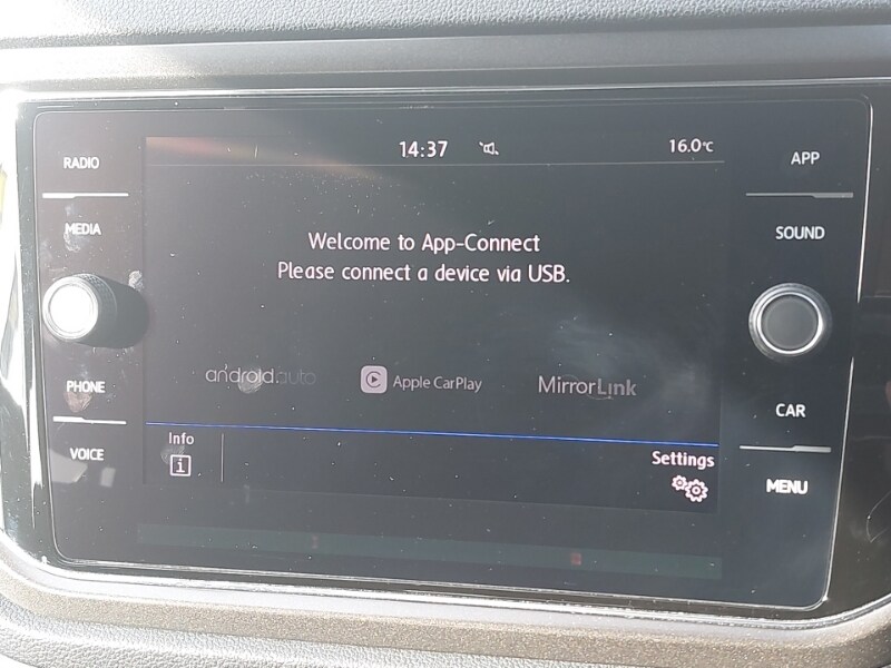 Used Volkswagen T-Roc 2019 for sale - 76225909: Photo 16