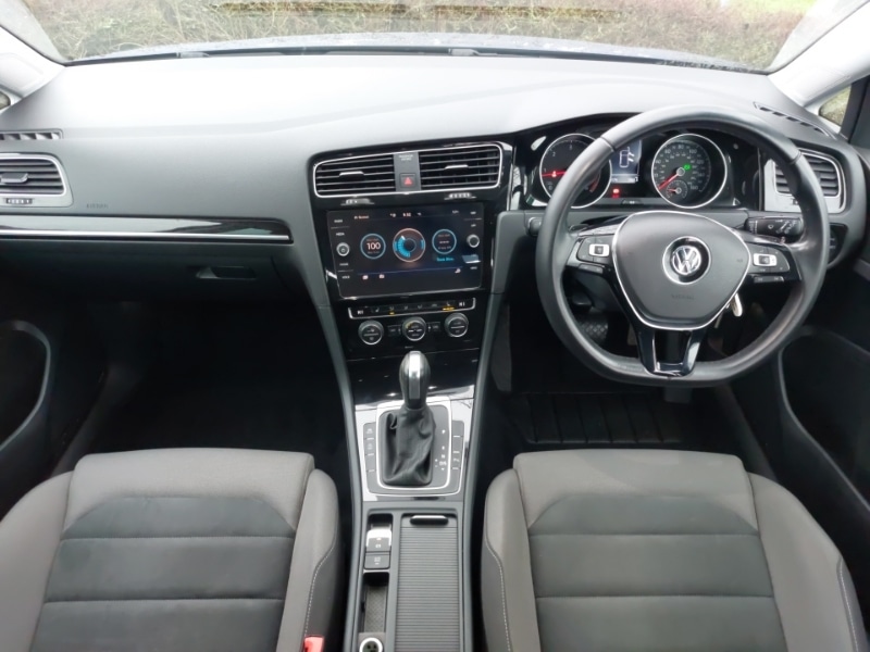 Used Volkswagen Golf 2020 for sale - 77439309: Photo 2