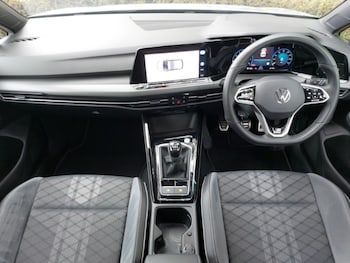 Used Volkswagen Golf 2023 for sale - 76150896: Photo 2
