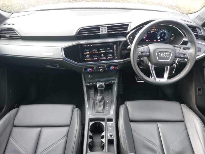 Used Audi Q3 2024 for sale - 78005949: Photo 2