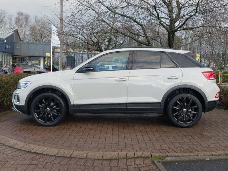 Used Volkswagen T-Roc 2023 for sale - 76860745: Photo 4
