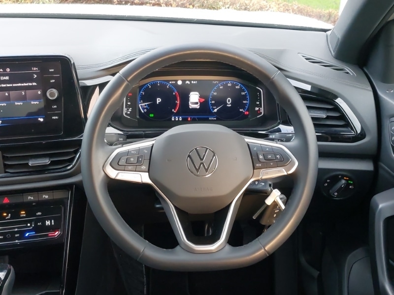 Used Volkswagen T-Roc 2023 for sale - 76860745: Photo 7