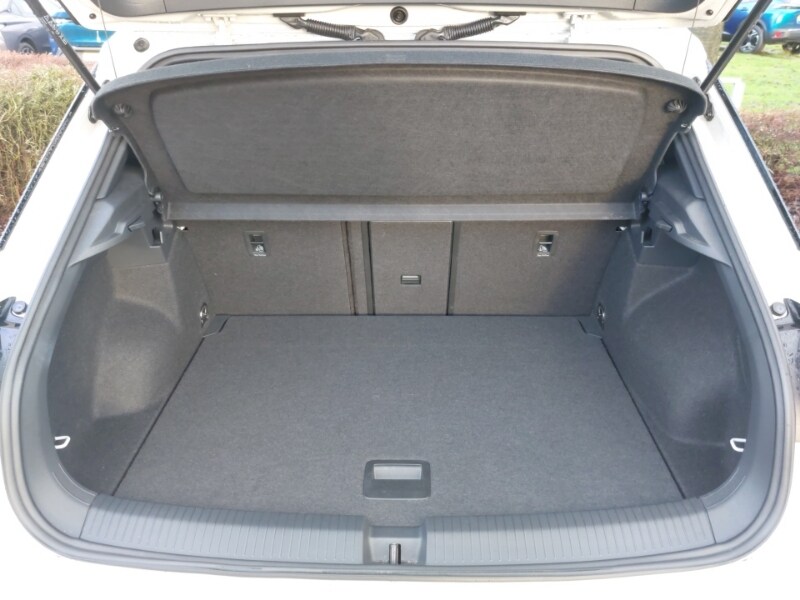 Used Volkswagen T-Roc 2023 for sale - 76860745: Photo 8