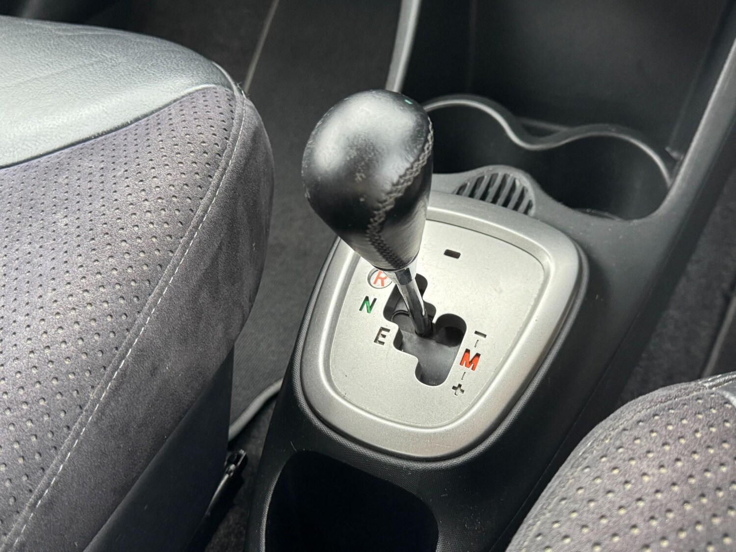 Used Toyota AYGO 2012 for sale - 77989464: Photo 26