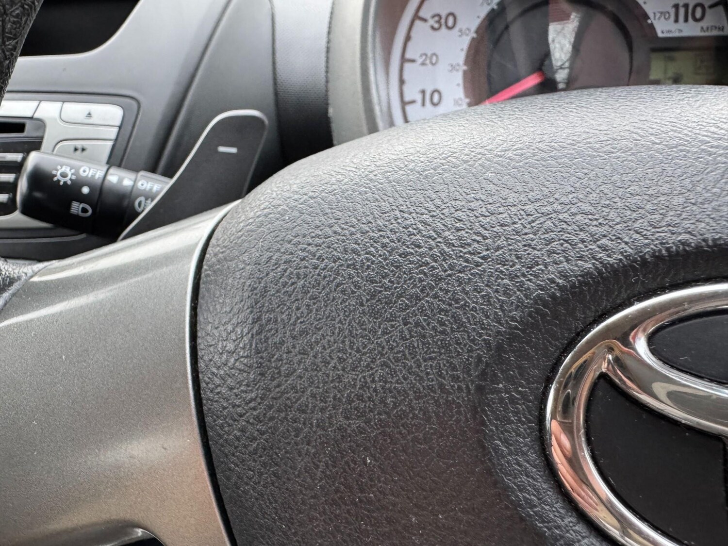 Used Toyota AYGO 2012 for sale - 77989464: Photo 27