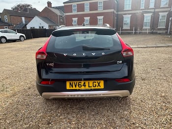 Used Volvo V40 2015 for sale - 79478777: Photo
