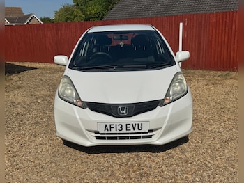 Used Honda Jazz 2013 for sale - 79362807: Photo