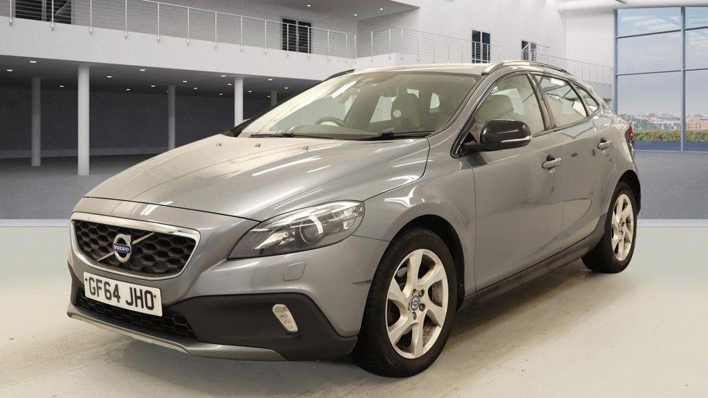 Used Volvo V40 2014 for sale - 77989498: Photo 2