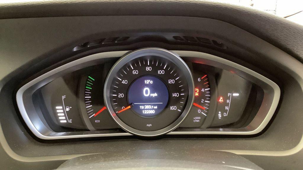 Used Volvo V40 2014 for sale - 77989498: Photo 7