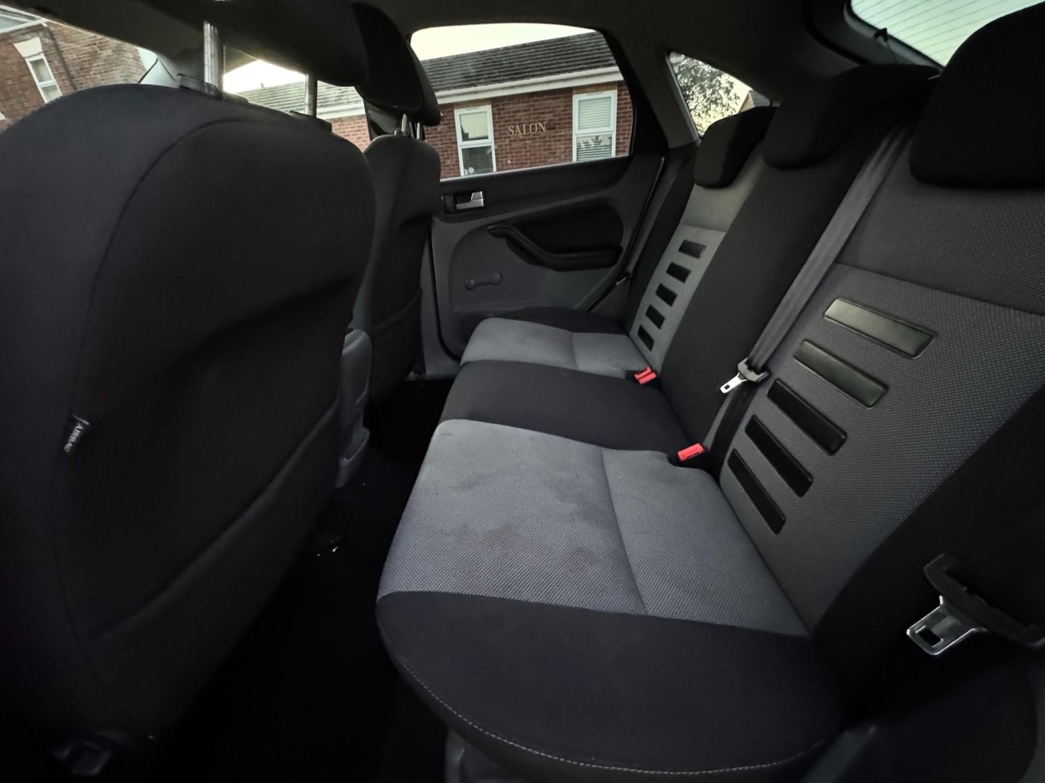 Used Ford Focus 2011 for sale - 77989468: Photo 21