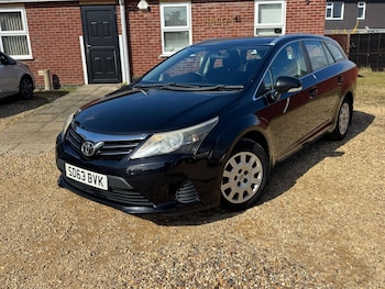 Used Toyota Avensis 2013 for sale - 79019380: Photo